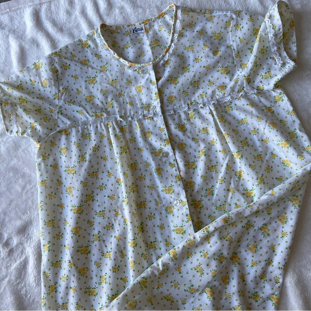 Vtg AMA Floral Button Front House Coat Duster Lace Trim Yellow Cotton Granny USA